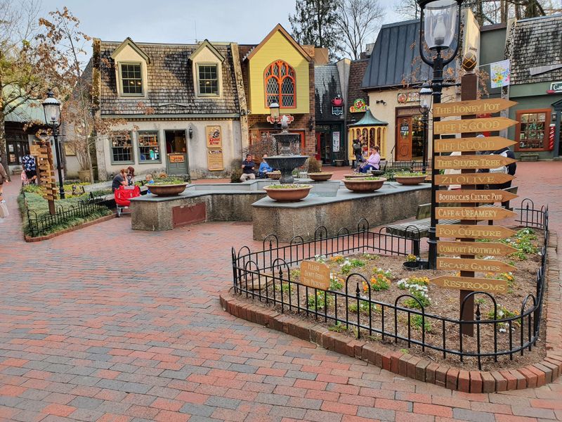 Cozy Cabins, Crackling Fireplaces, and Peak Relaxation