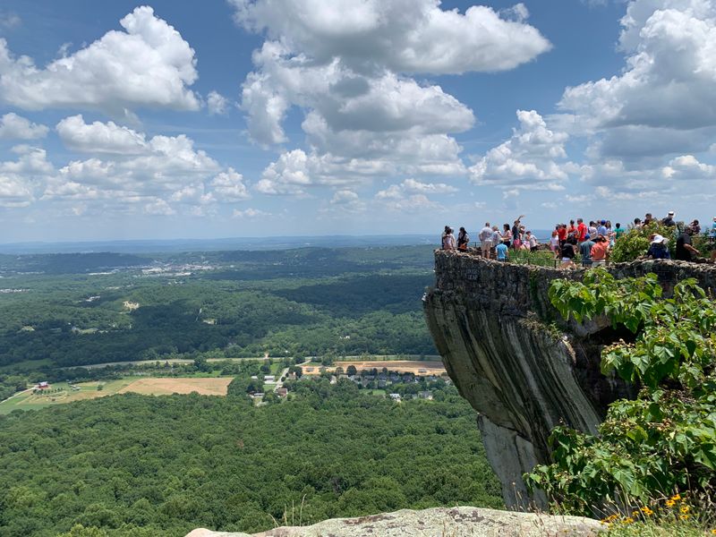 Where Lookout Mountain Is Located and Why It's So Famous