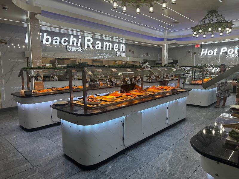 Umi Sushi & Seafood Buffet (Brandon)