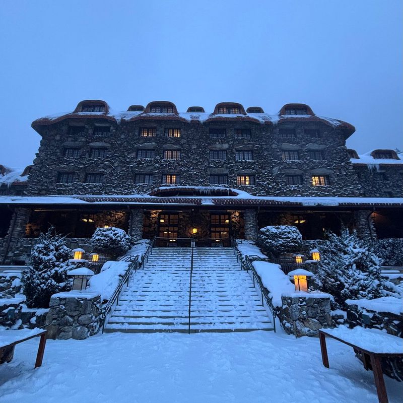 Lean into seasonal Asheville: winter lights + events calendar