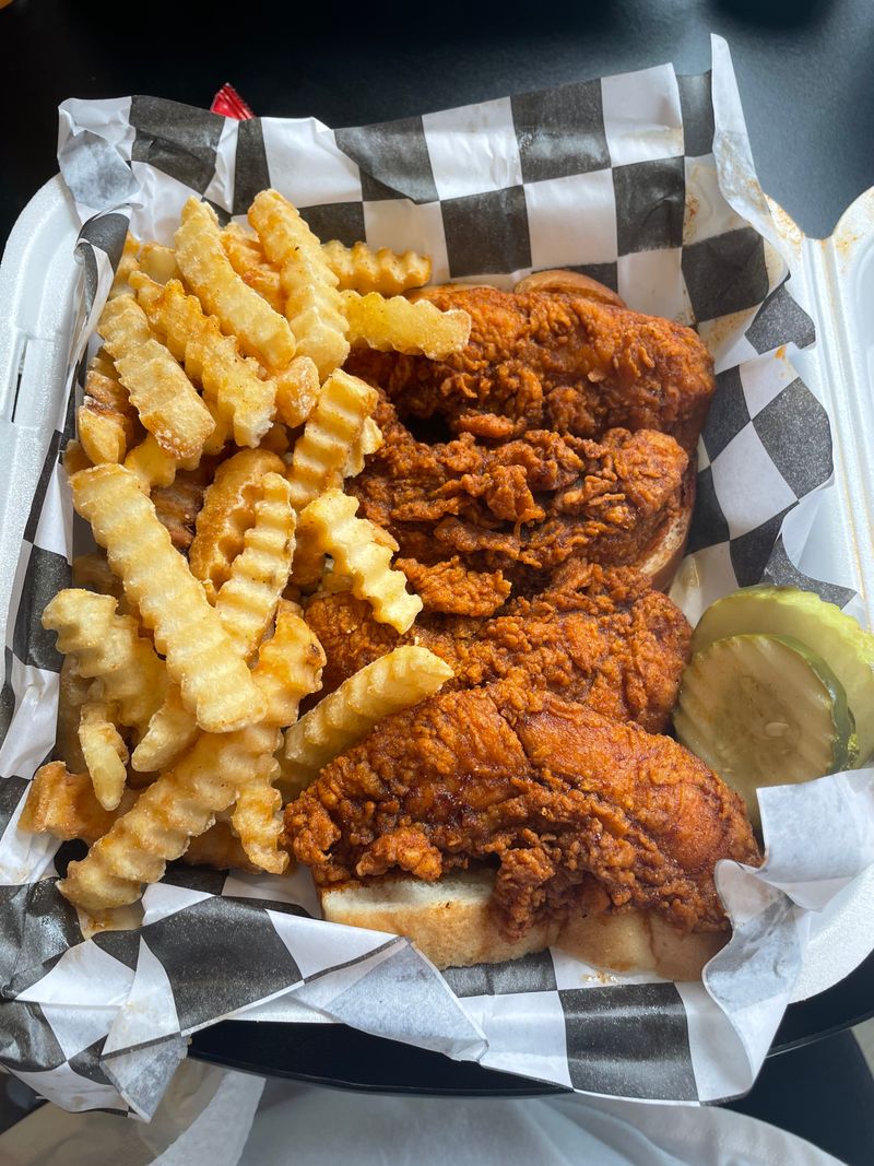 Mack’s Hot Chicken (Smyrna)