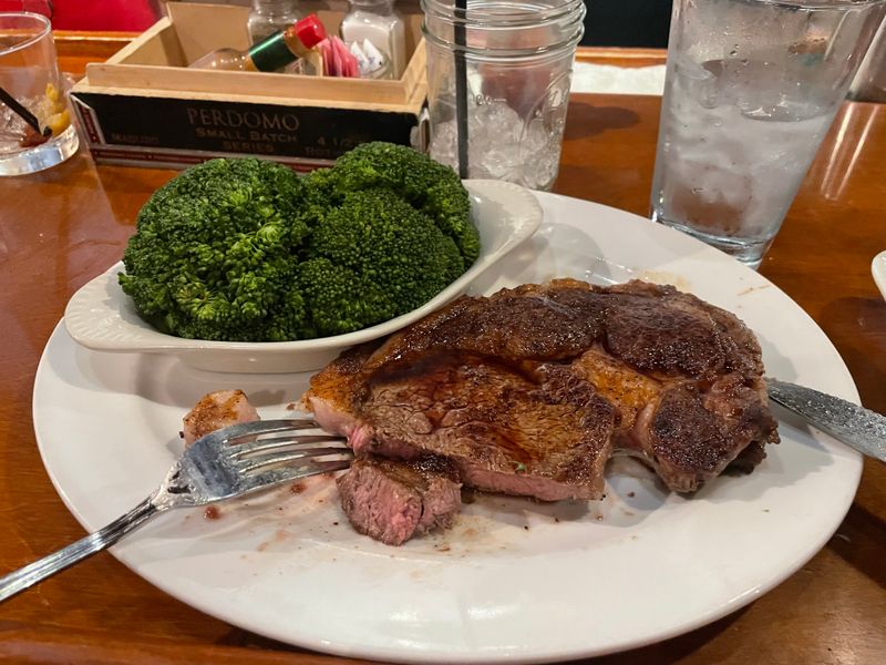 The Alley On Main (Murfreesboro)