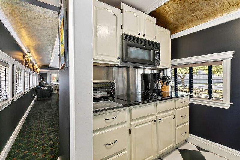 Guest Experience & Reviews