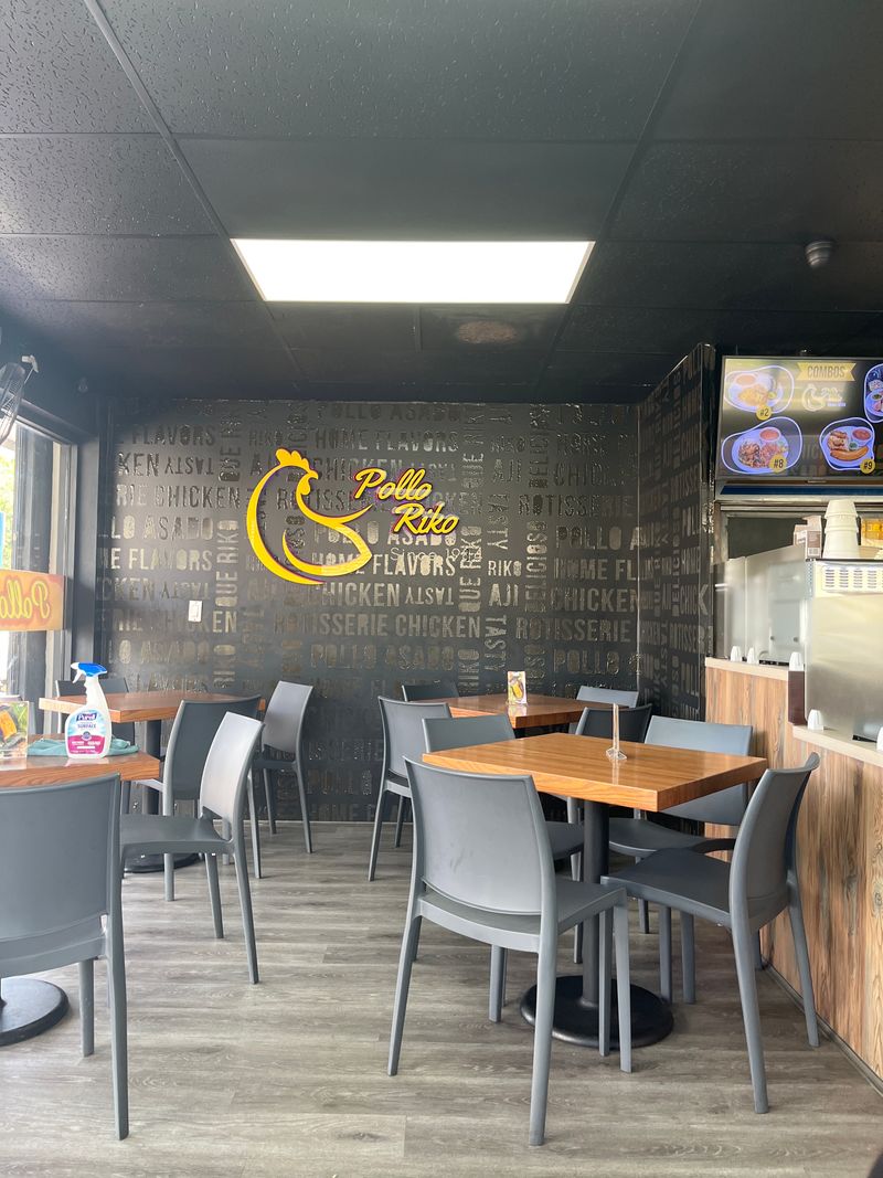 What Makes Pollo Riko a Local Favorite