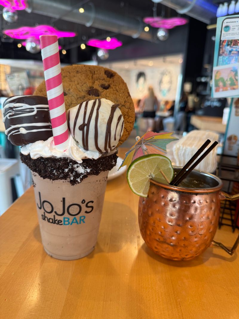 What Makes JoJo's Shake Bar Perfect for Groups and Celebrations