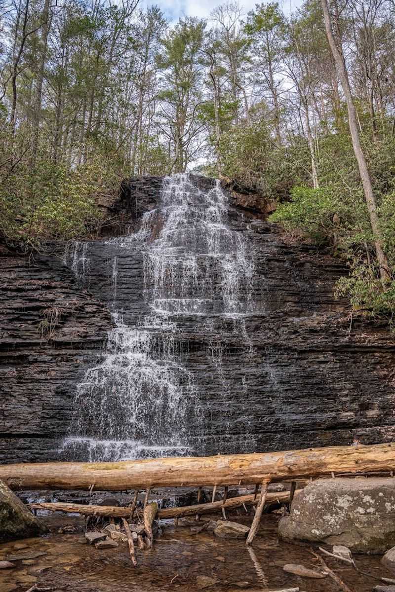 Benton Falls Trailhead (Benton)