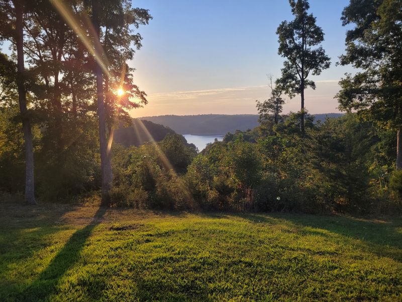 Middle Tennessee River Valleys and Bluffs