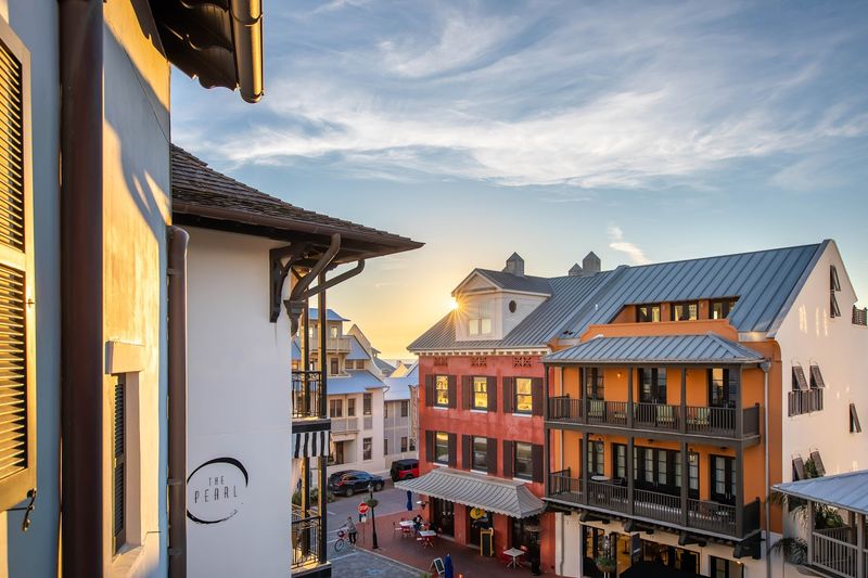 The Pearl Hotel Rooftop Vibes