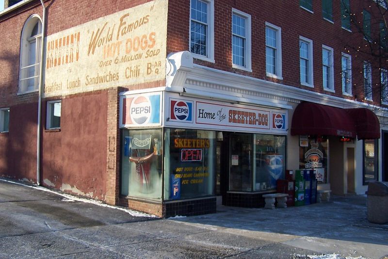 Skeeter's World Famous Hot Dogs