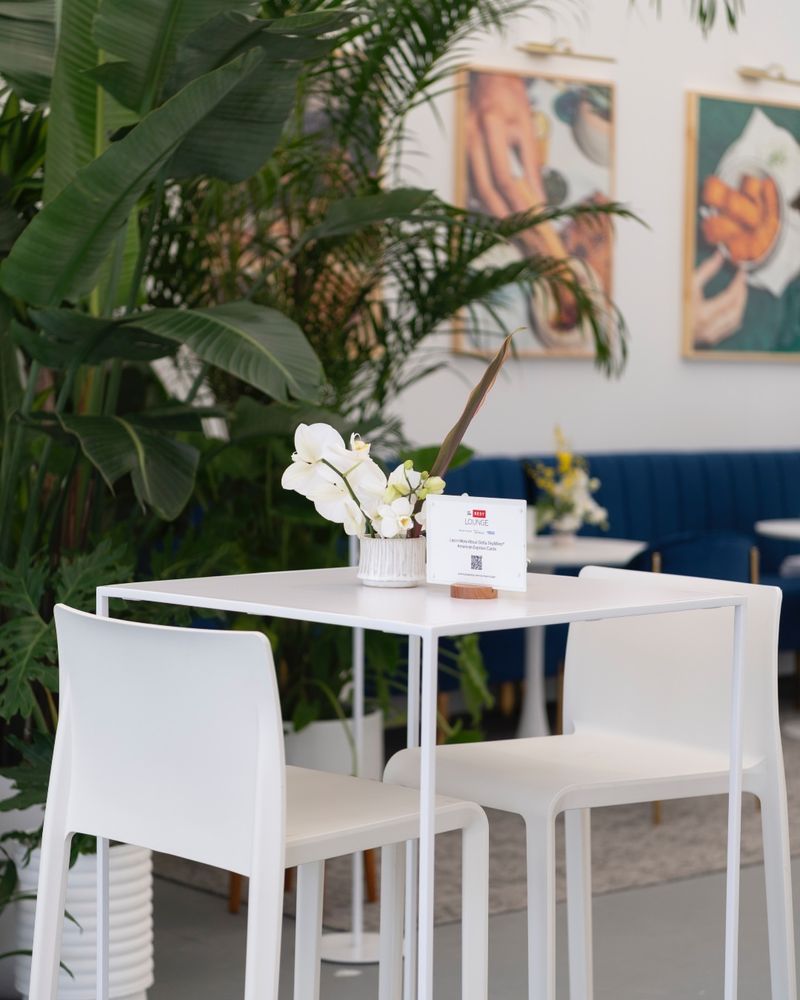 Delta Air Lines x American Express: The Artscape Lounge at Untitled Art