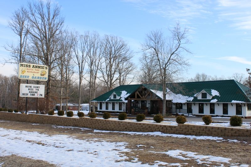 Miss Annie's Rustic Park Tavern & Beer Garden, St Joseph