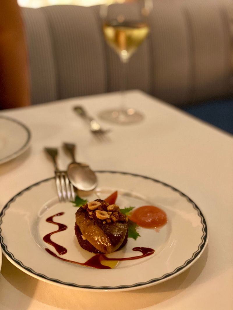 Surf Club Restaurant