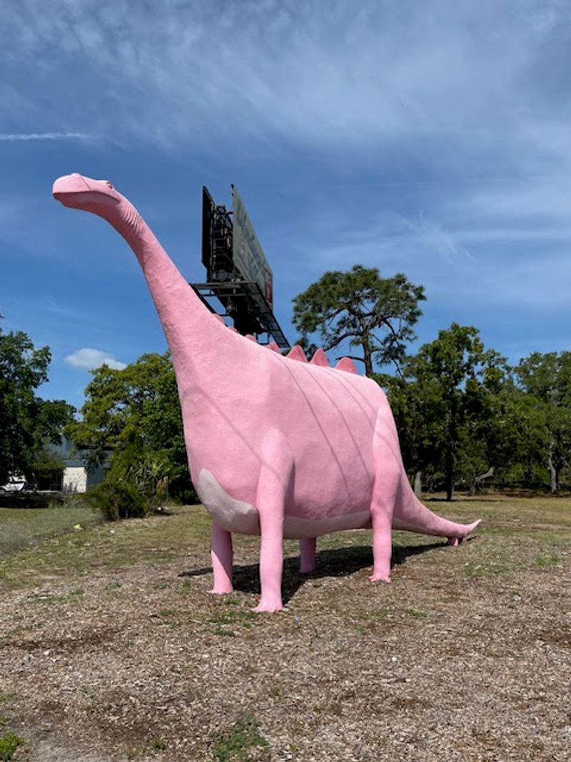 The Giant Pink Dinosaur Roadside Stop (Spring Hill)