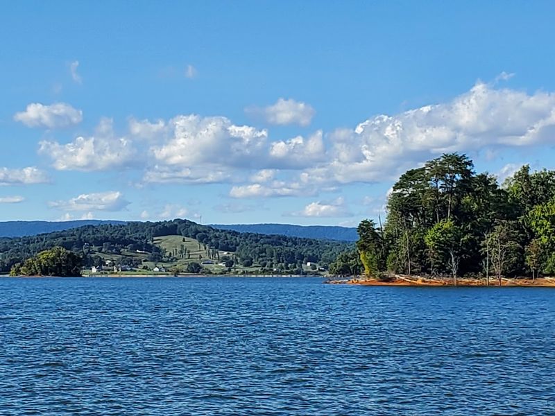 A Surprisingly Beautiful State Park in Morristown, Tennessee