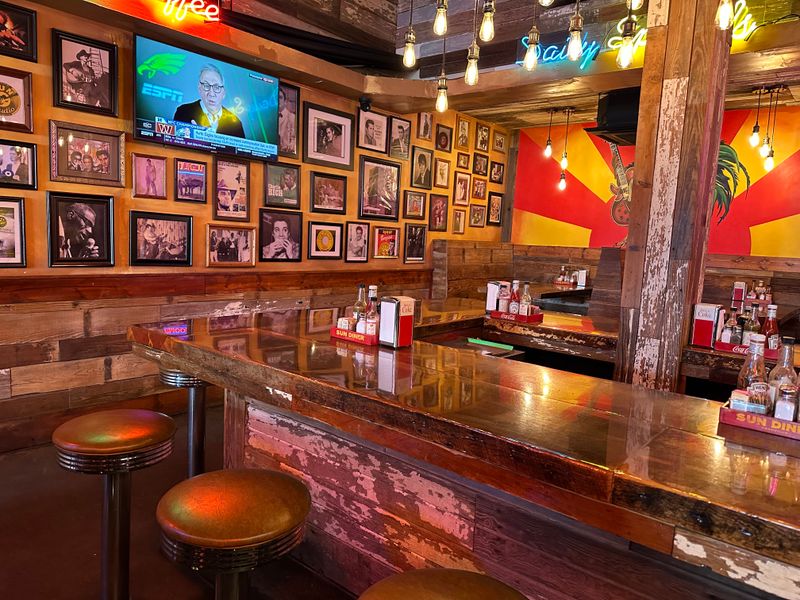 When to Go and Tips for the Best Sun Diner Experience