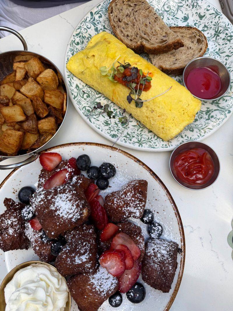 Café Bastille Downtown Miami (Miami, FL)