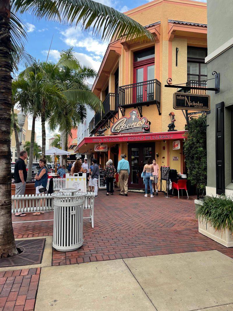 Vibrant Downtown Fort Myers: Walkable, Artsy, and Full of Flavor