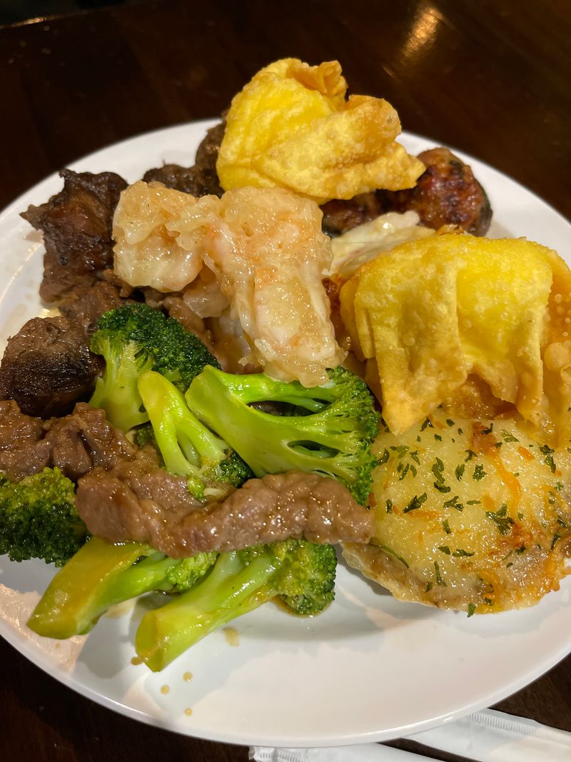 Golden Oak Buffet (Oak Ridge)