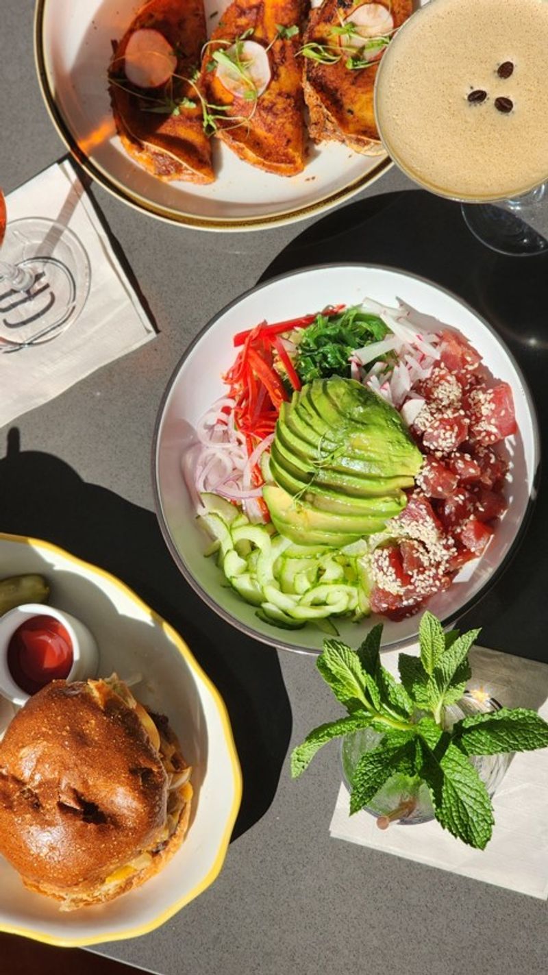 Cafe Americano (Miami Beach, FL)