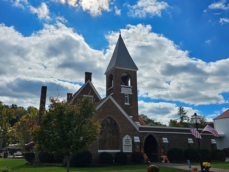 Jonesborough Historic District & Courthouse Square &mdash; Jonesborough