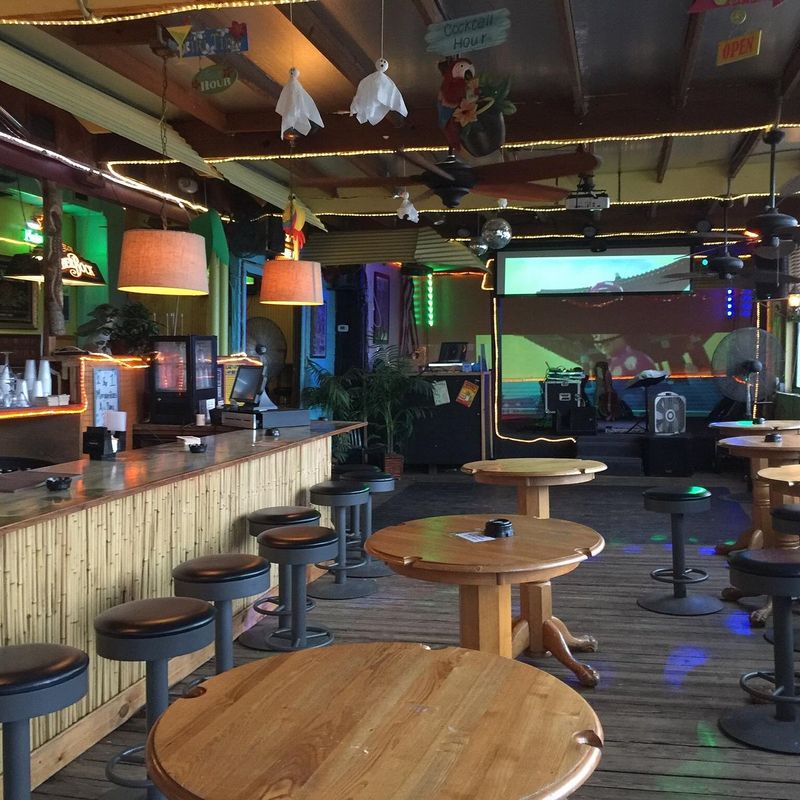 Black Hammock Lazy Gator Bar at Night (Oviedo)