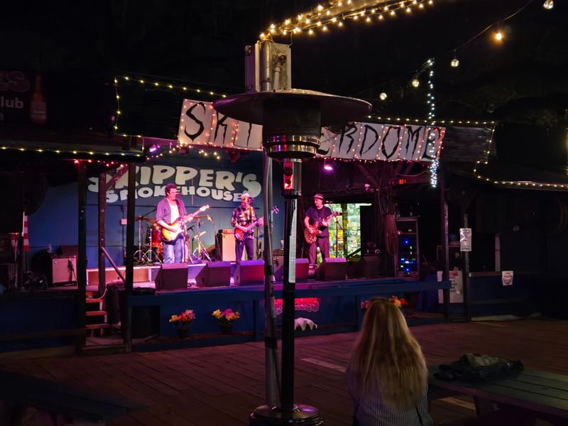 The Outdoor Stage Vibe