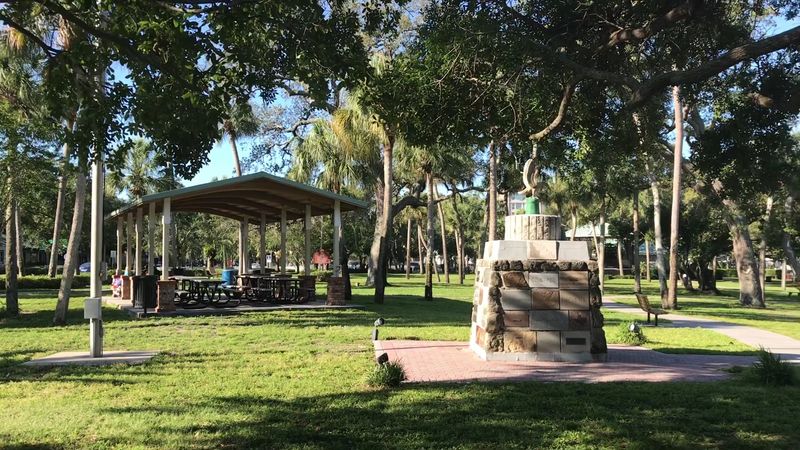 Edgewater Park + Dunedin Marina for sunset pacing