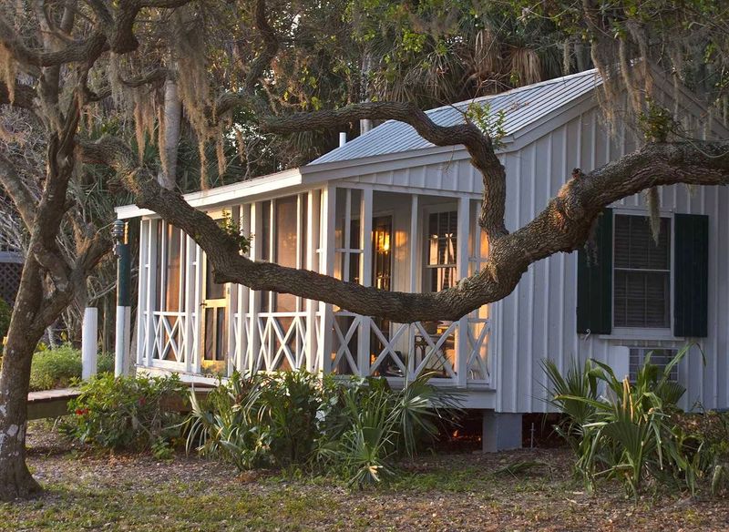 Cabbage Key Inn & Restaurant (Pine Island Sound)