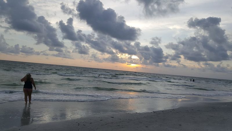 Beach smarter: morning and golden hour, skip the midday slog