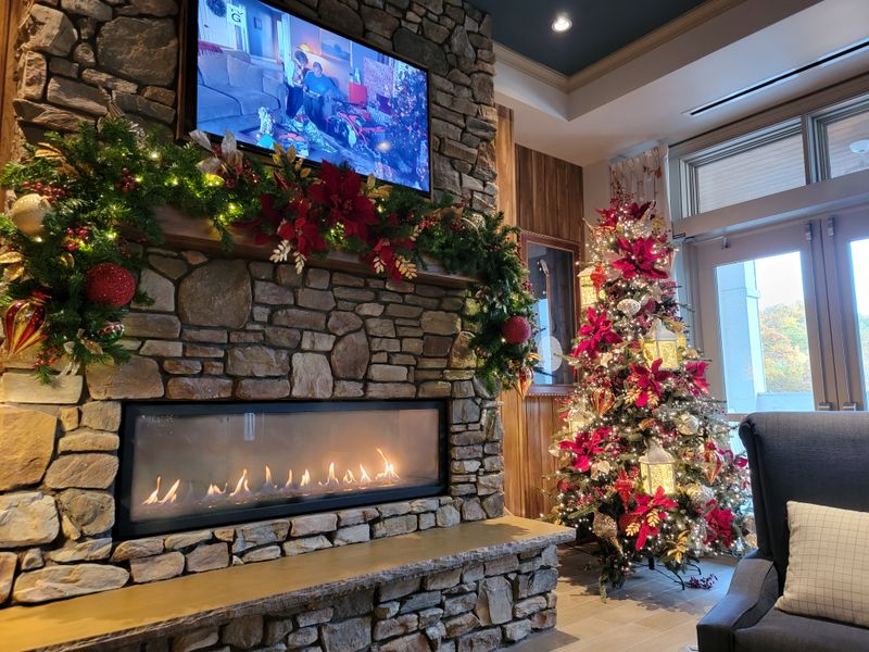 Southern Dining and Cozy Snacks On Site