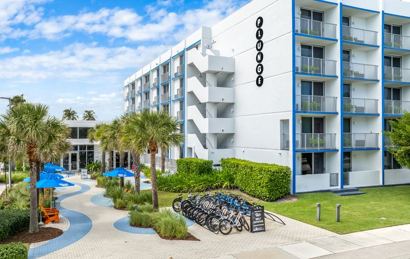 Plunge Beach Resort — Lauderdale-by-the-Sea (Fort Lauderdale area)