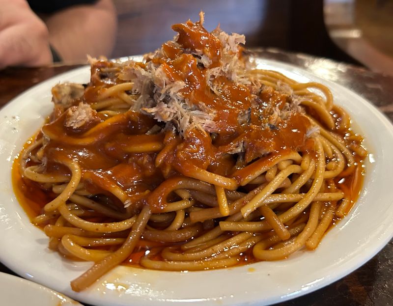 What BBQ Spaghetti Tastes Like (And Why It Works So Well)