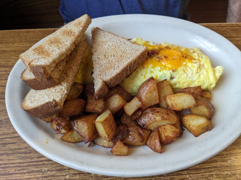 Supper Plates and Sides That Stick