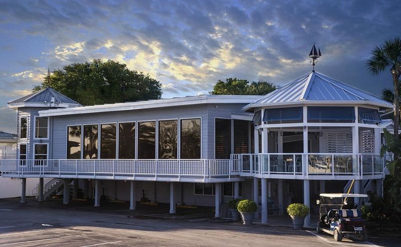 Crow’s Nest Restaurant