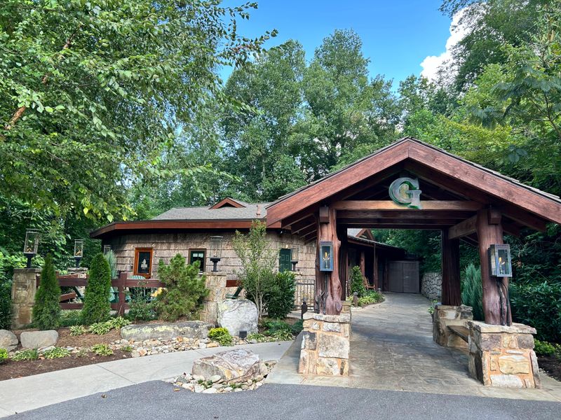 The Greenbrier Restaurant (Gatlinburg)