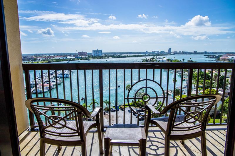 Pier House 60 Clearwater Beach Marina Hotel