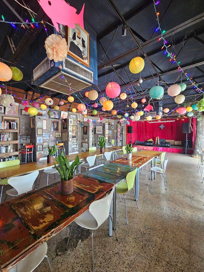 Stardust Video & Coffee 