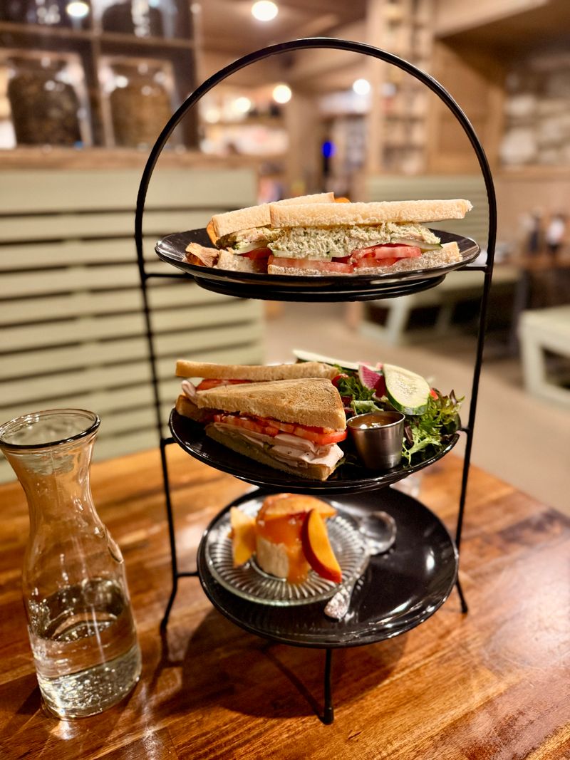 The Mad Herbalist — Clarksville