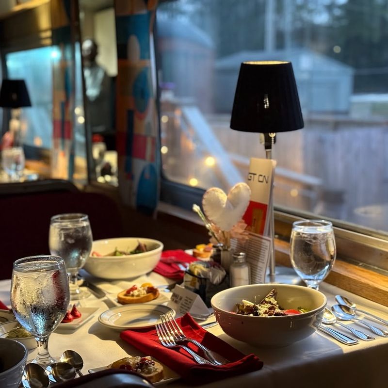 How to Book the Tennessee Valley Railroad Museum Dinner Train