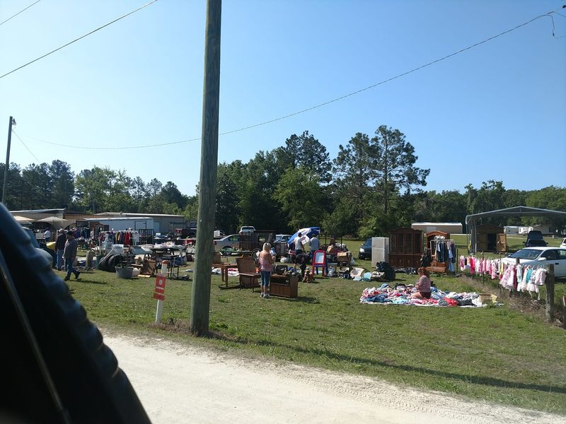 Eat, explore, and enjoy small-town flavor