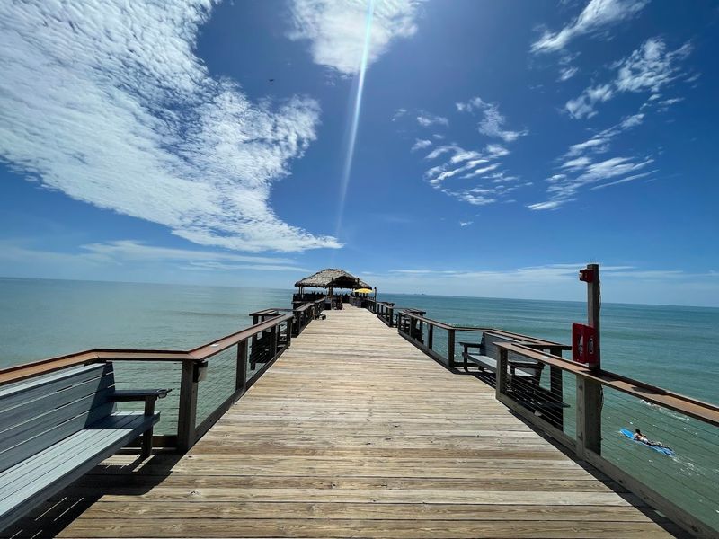 Cocoa Beach Pier (Cocoa Beach)