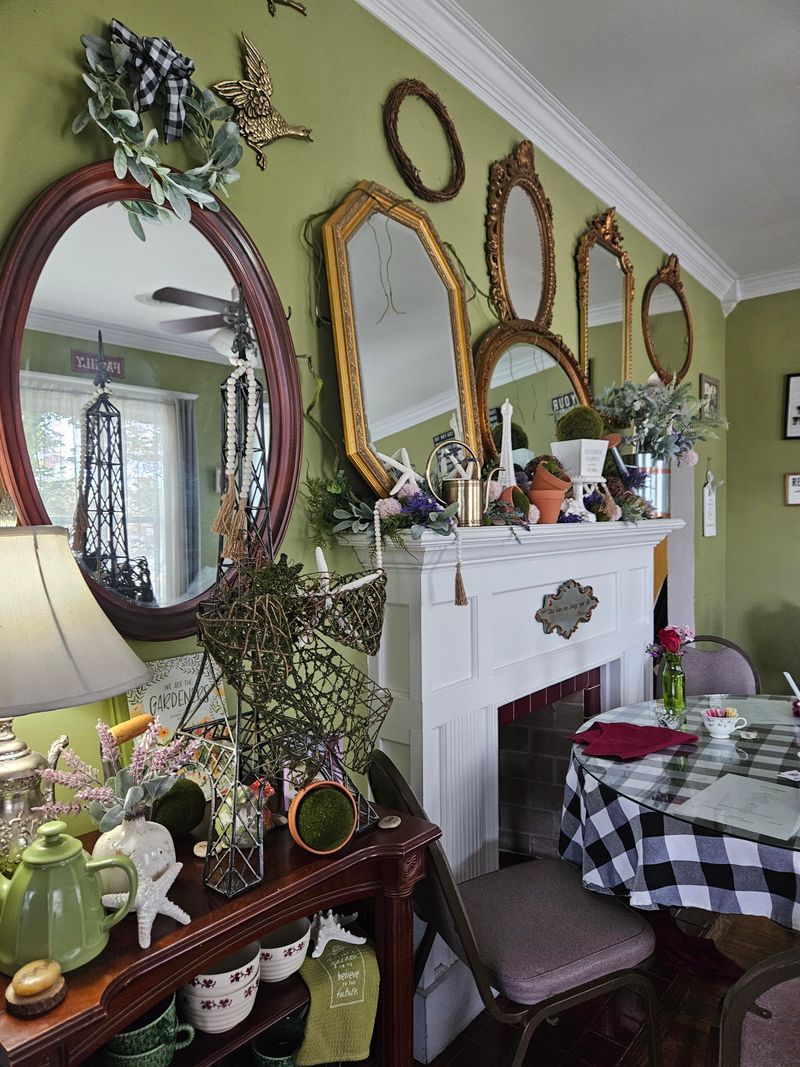 Lulu's Tea Room — Powell