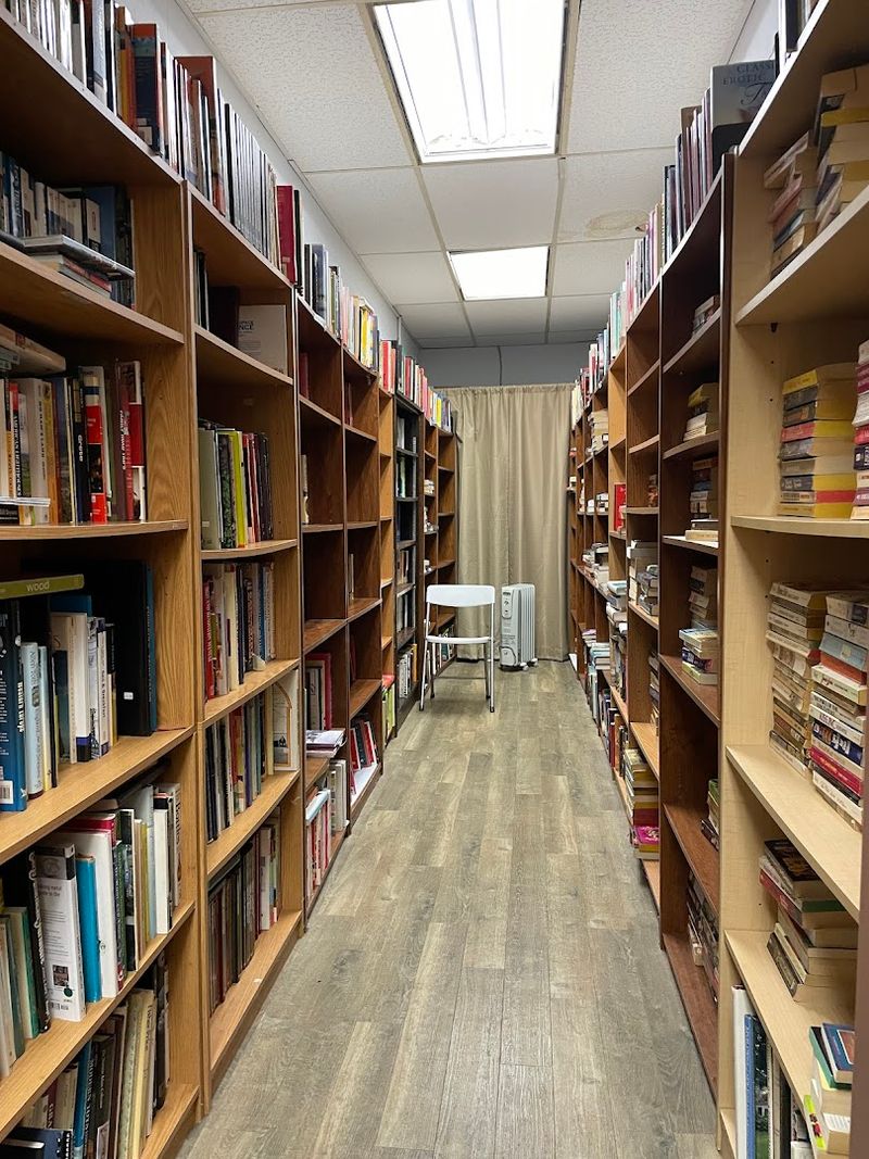 The Grumpy Bookpeddler (Murfreesboro)