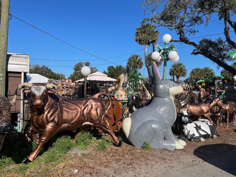 Free To Explore, Easy To Visit