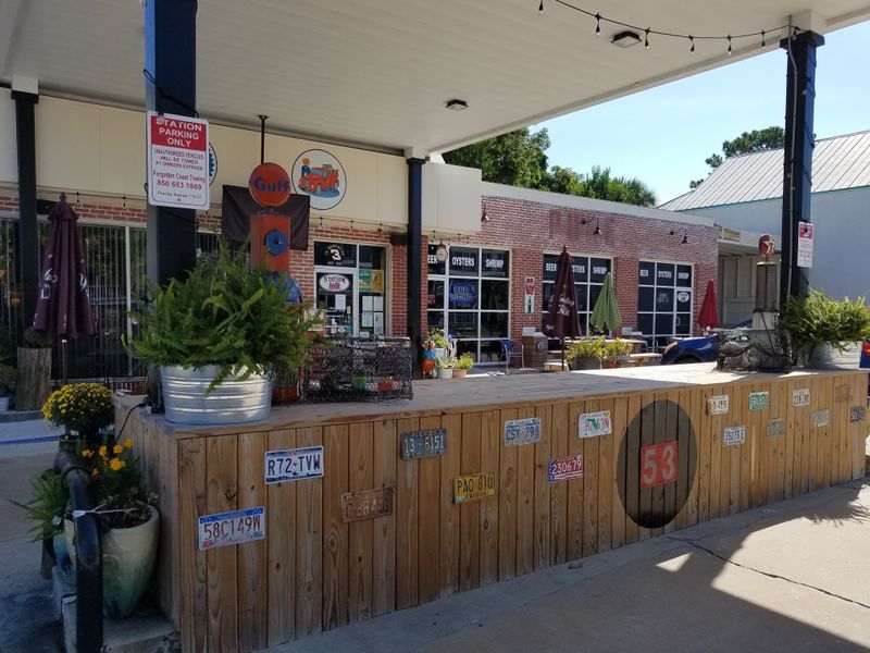 Vendors, Sips, and Local Flavor