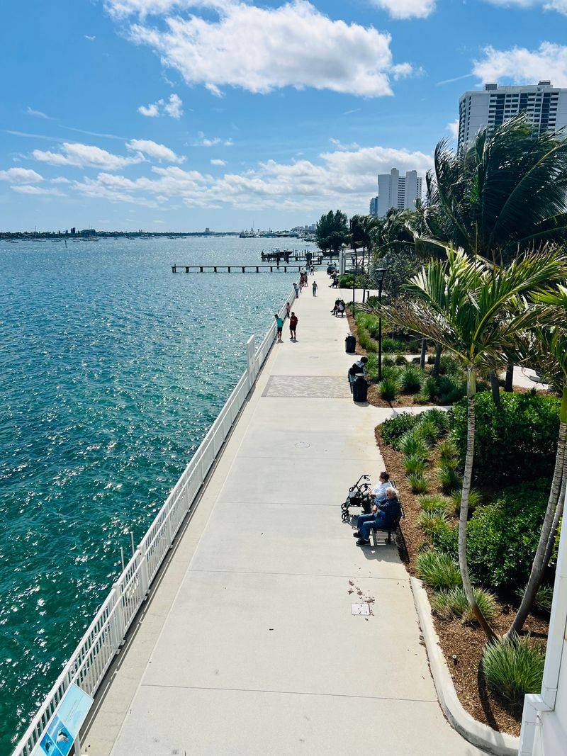 Manatee Lagoon (West Palm Beach)