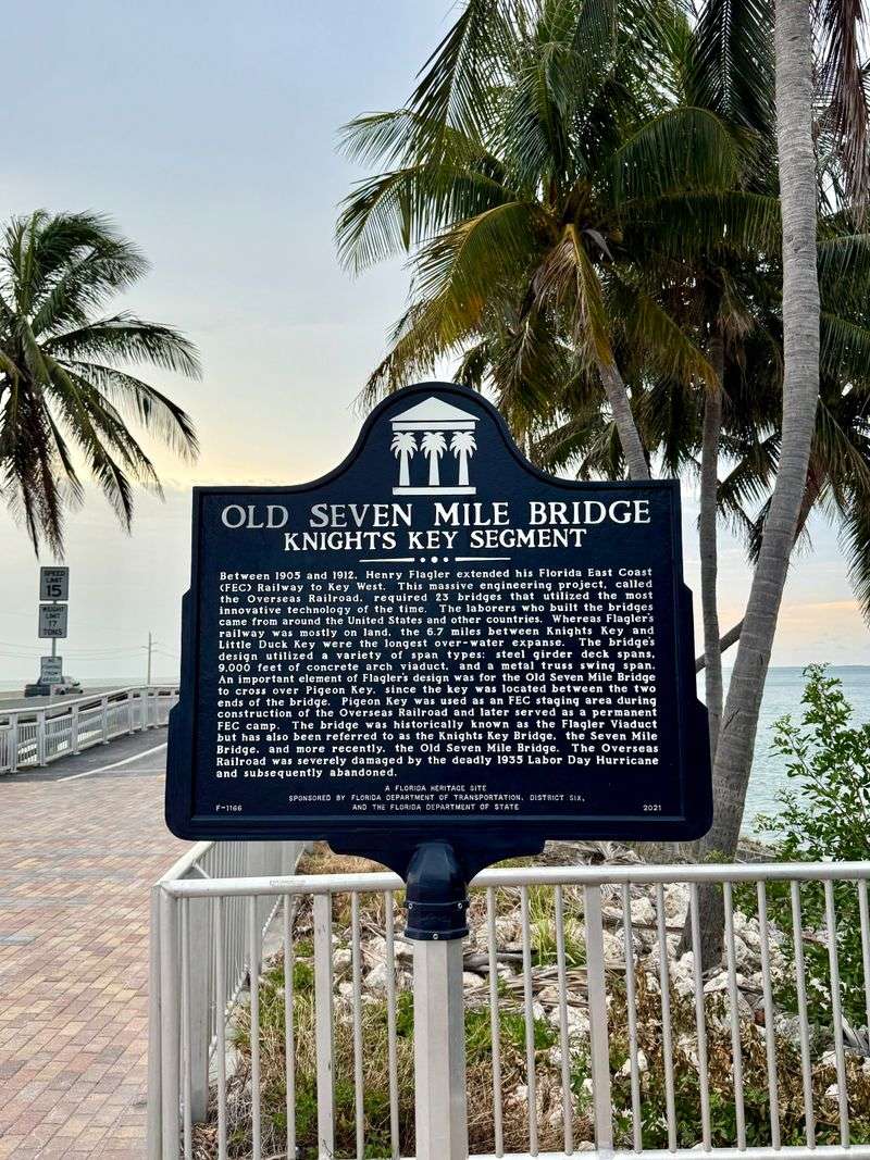 Old Seven Mile Bridge walk/bike (Marathon)