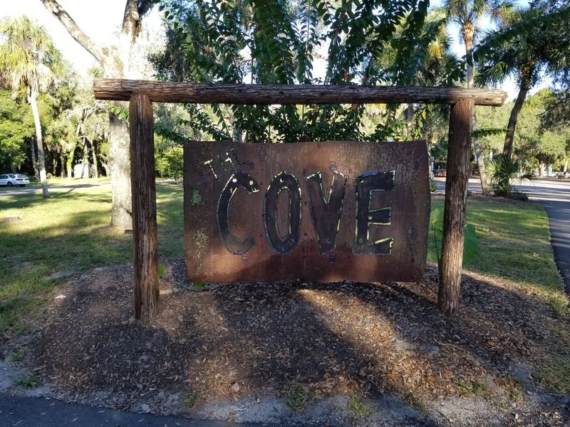 The Cove Resort & Pub (Inverness)