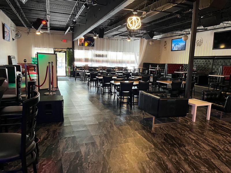 Bon Zanmi Restaurant (Tampa)