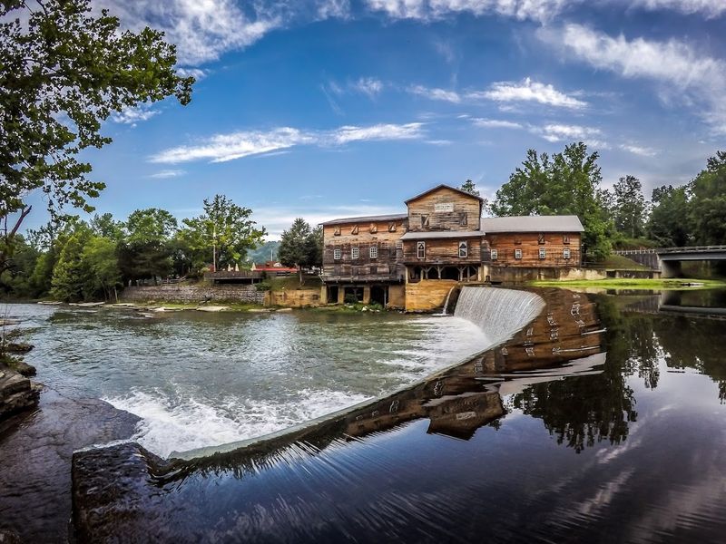 Loretta Lynn's Ranch Is One of Tennessee's Most Fascinating Country Music Destinations